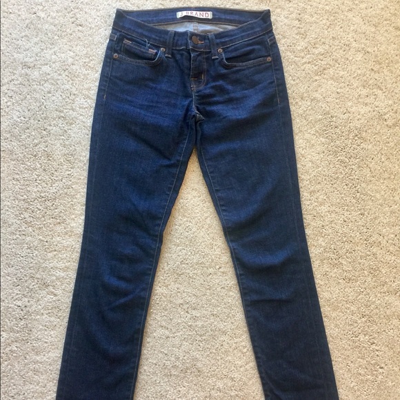 J Brand dark wash skinny Jeans - Picture 3 of 7
